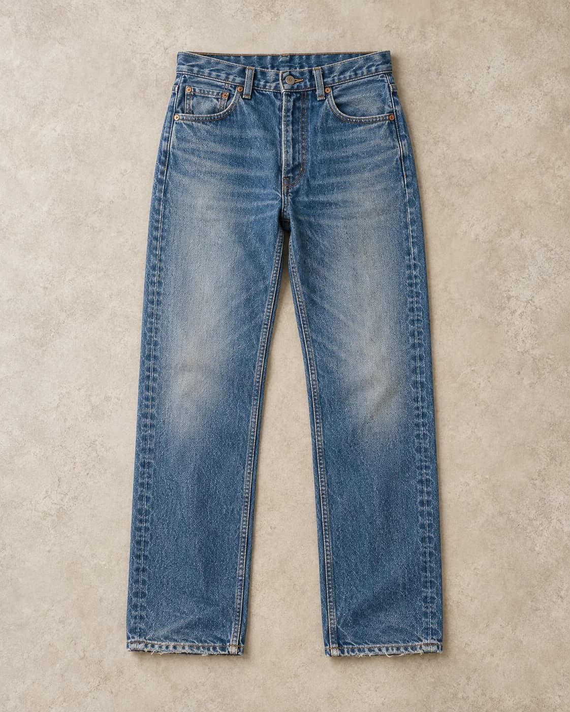 Vintage denim beden rehberi: etiket ve gerçek ölçü, demo editoryal görsel
